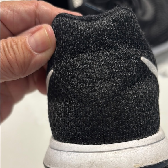 Nike RN6 Black and White Running Shoes - Picture 5 of 6